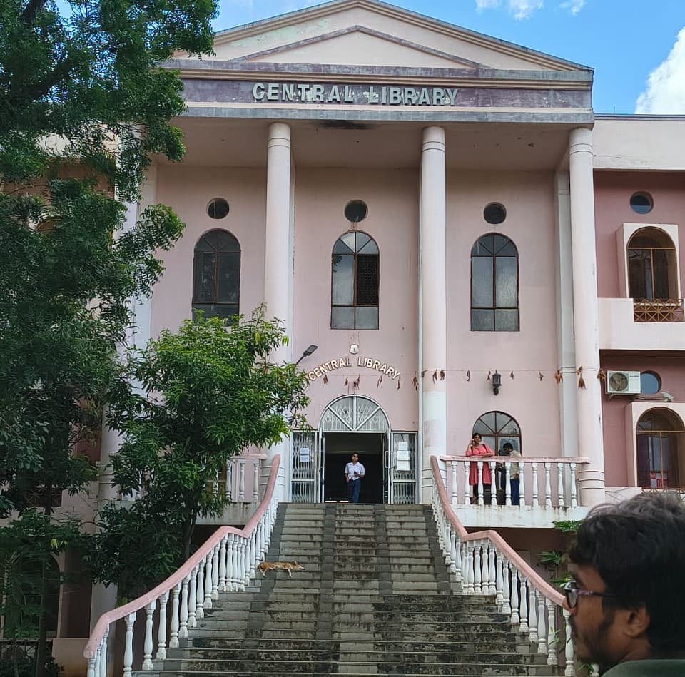 NIT Warangal Academic Building photo 4